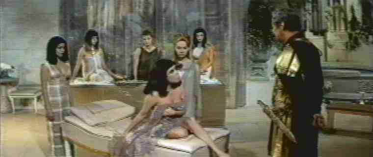 Cesare visita Cleopatra - Sequenza tagliata nella versione originale