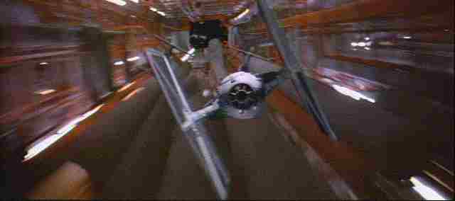 Inseguimento tra caccia nel cuore della Morte Nera