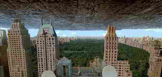 L'atronave copre il cielo Washington