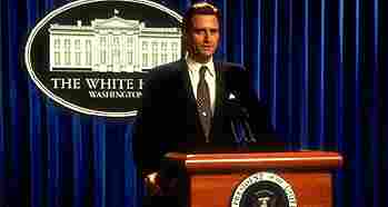 Il Presidente Thomas J. Whitmore a bordo di un caccia