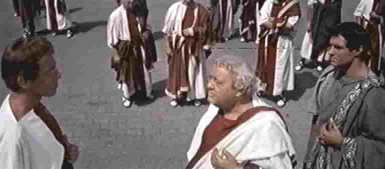 Glabro comandante della guarnigione incaricata di sedare la rivolta dei gladiatori, discute con Gracco e Giulio Cesare