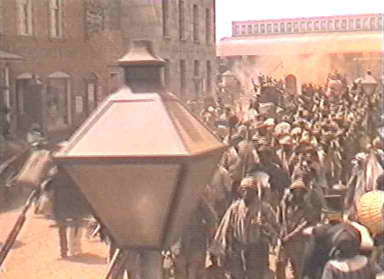 Simile alla piramide di Cheope